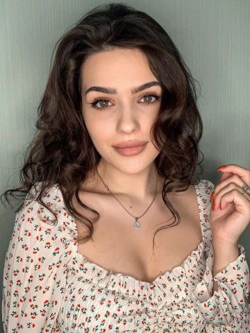 Лаура